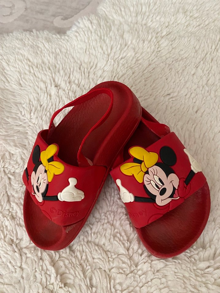 Kız Çocuk Kırmızı Minnie Mouse Terlik - Görsel 2