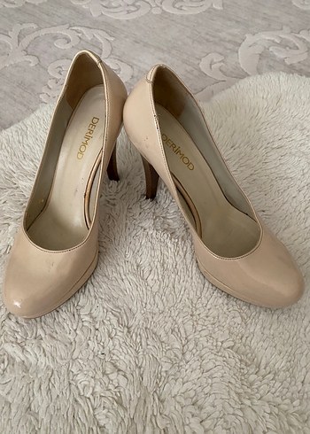Bej Kadın Stiletto Topuklu Ayakkabı