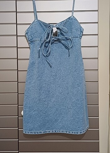 xs Beden Bershka elbise
