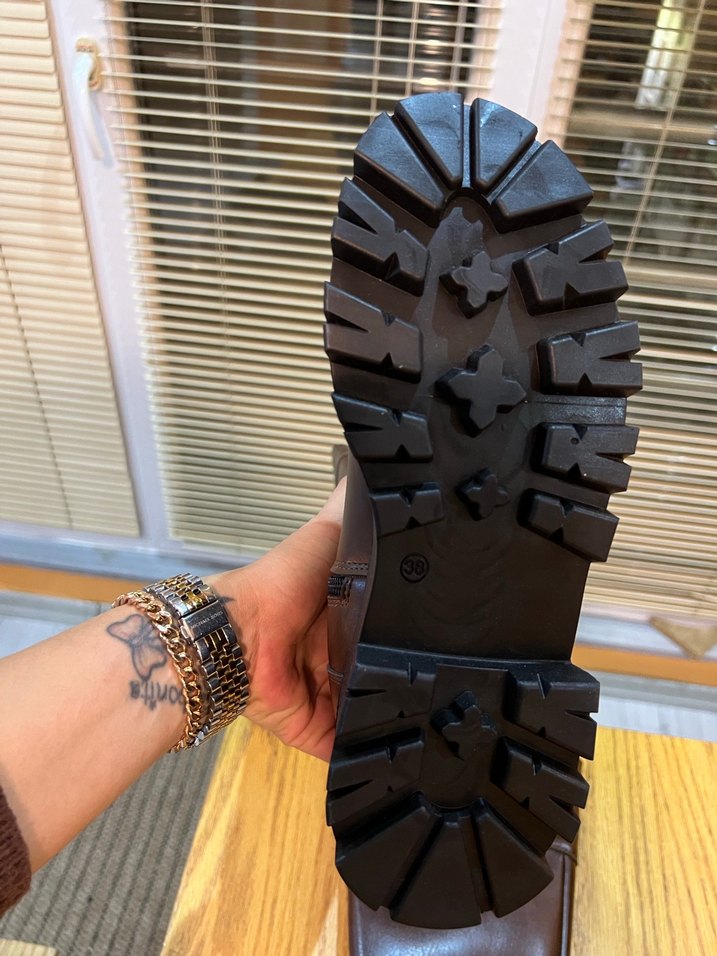 Fabrika Kahverengi Deri Tokalı Dizüstü Kadın Botu - Görsel 2