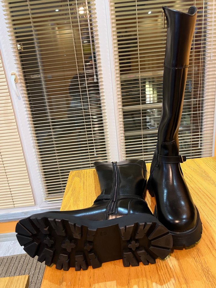 Fabrika Kadın Siyah Deri Diz Boyu Tokalı Bot - Görsel 3