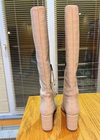 Derimod Bej Deri Yılan Desenli çizme - Görsel 4