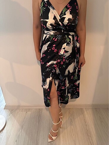 Saten kuş desenli Elbise - Görsel 2