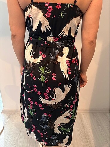 Saten kuş desenli Elbise - Görsel 3