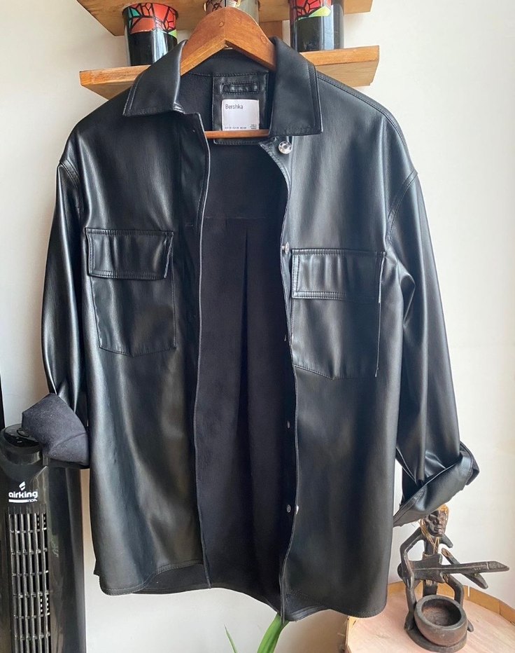 Bershka Düğmeli Siyah Deri Kadın Ceket - Görsel 2