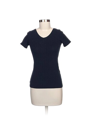 LC Waikiki T-shirt %70 İndirimli.