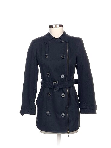 Fabrika Trenchcoat %70 İndirimli.