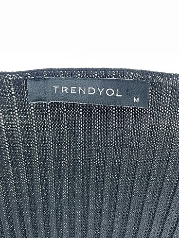 m Beden siyah Renk Trendyol & Milla Bluz %70 İndirimli.
