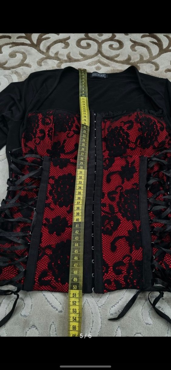 Dantel detaylı lace up gotik bluz - Görsel 5