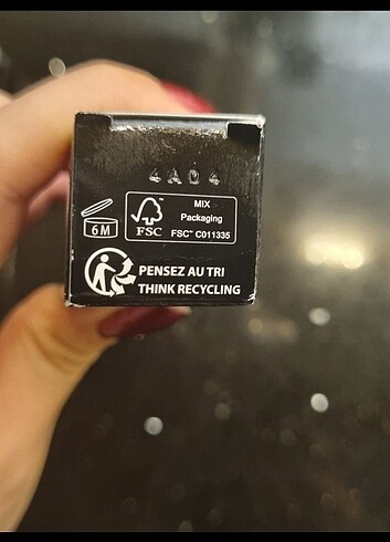 Beden Givenchy l'interdit maskara