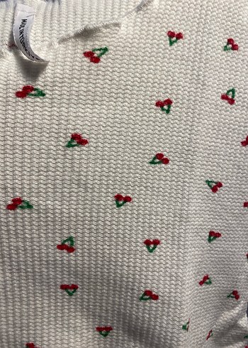 Beyaz Mini Çiçekli Kısa Kollu Kadın Crop Tişört - Görsel 2