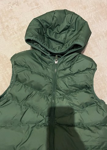Koyu Yeşil Kapüşonlu erkek çocuk Şişme Yelek - Görsel 2