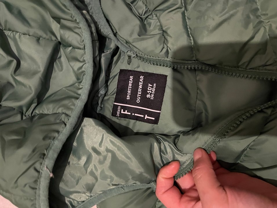 Koyu Yeşil Kapüşonlu erkek çocuk Şişme Yelek - Görsel 3