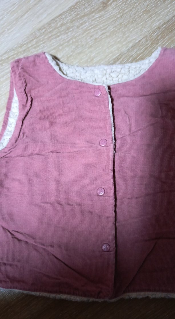 Kız Çocuk Pembe Keten Düğmeli Yelek - Görsel 2