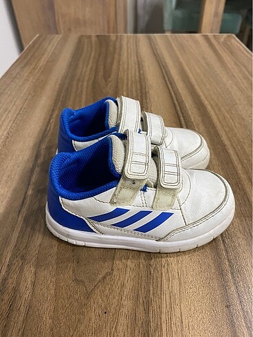 23 Beden beyaz Renk Adidas çocuk spor ayakkabı