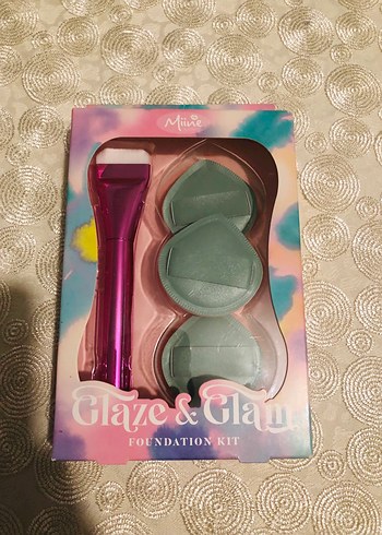 Miine Glaze & Glam Fondöten Fırçası & Süngeri Seti - Görsel 2
