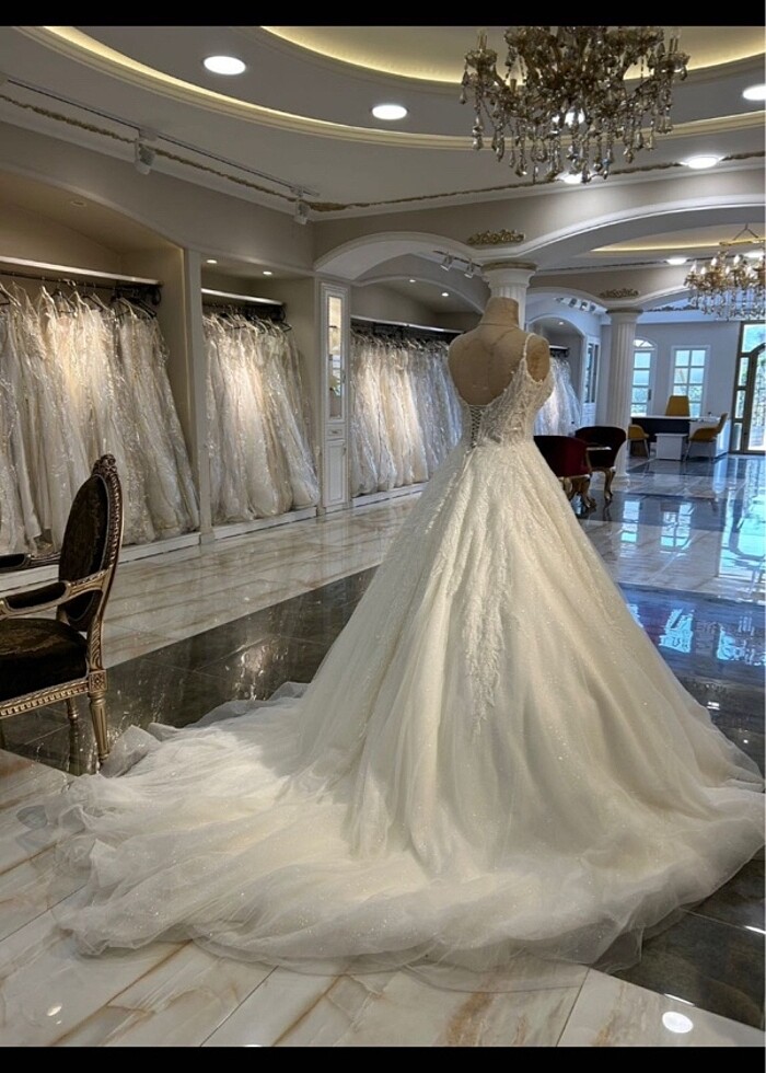 Güpürlü Kabarık Gelinlik - Görsel 5