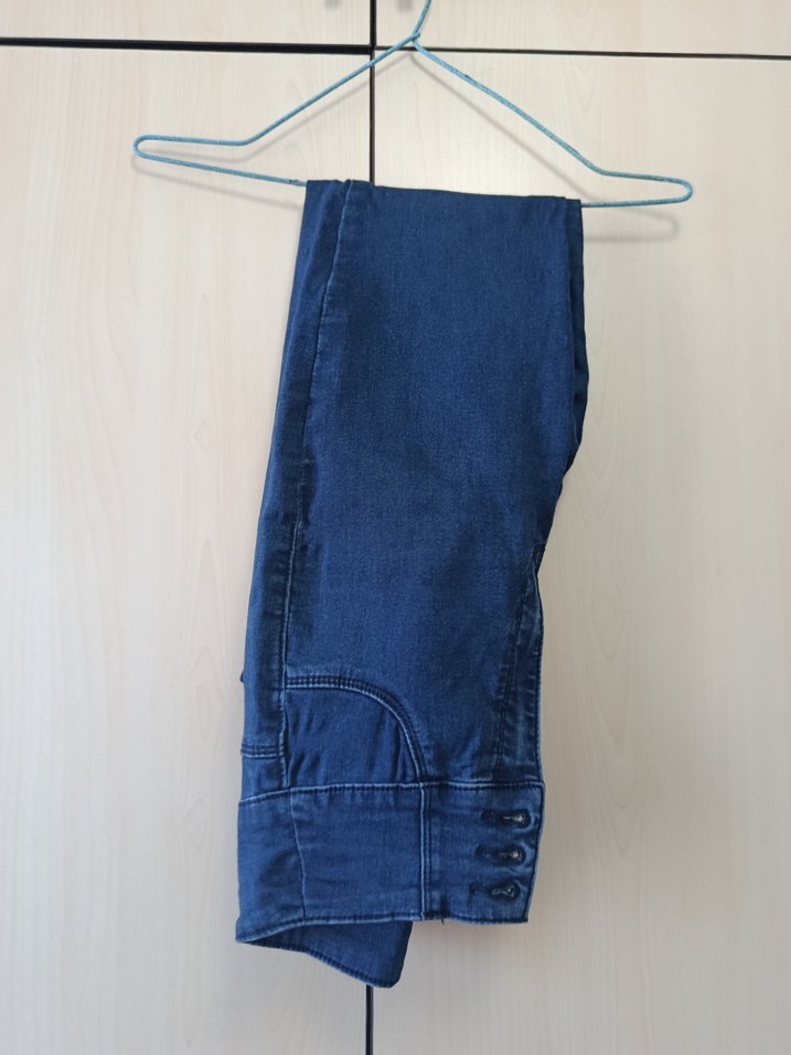 Düğmeli Mavi Kadın Midi Kot Pantolon - Görsel 2