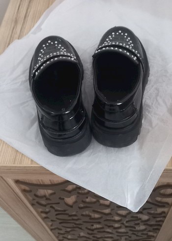 Zara zımbalı loafer - Görsel 3