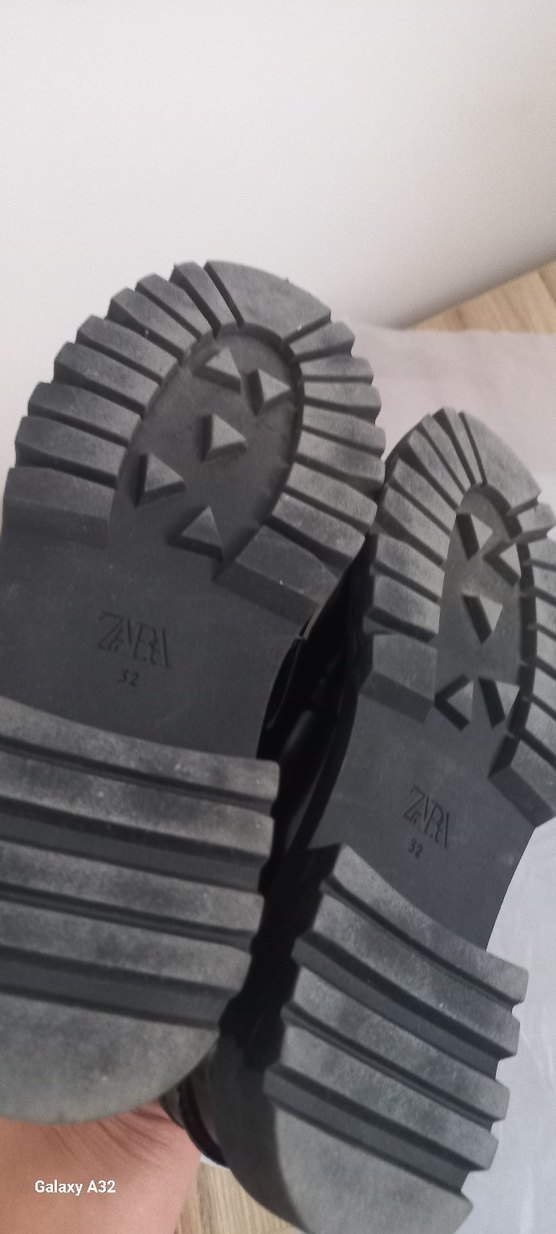 Zara zımbalı loafer - Görsel 4