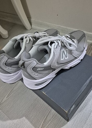 38 Beden New belance 530 gri