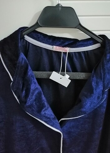 40 Beden L bedene uygun ipek kadife pijama üst