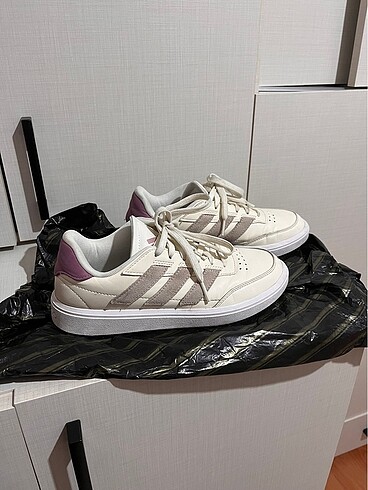 Kadın Adidas Ayakkabı