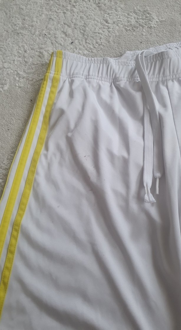 Beyaz Spor Mini Şort Velcro Detaylı - Görsel 4