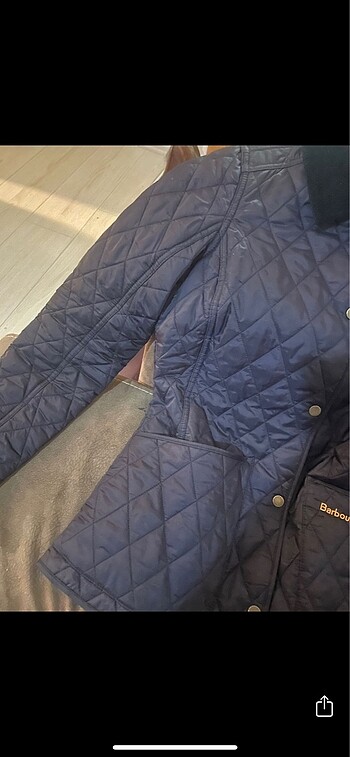 m Beden Barbour Mont