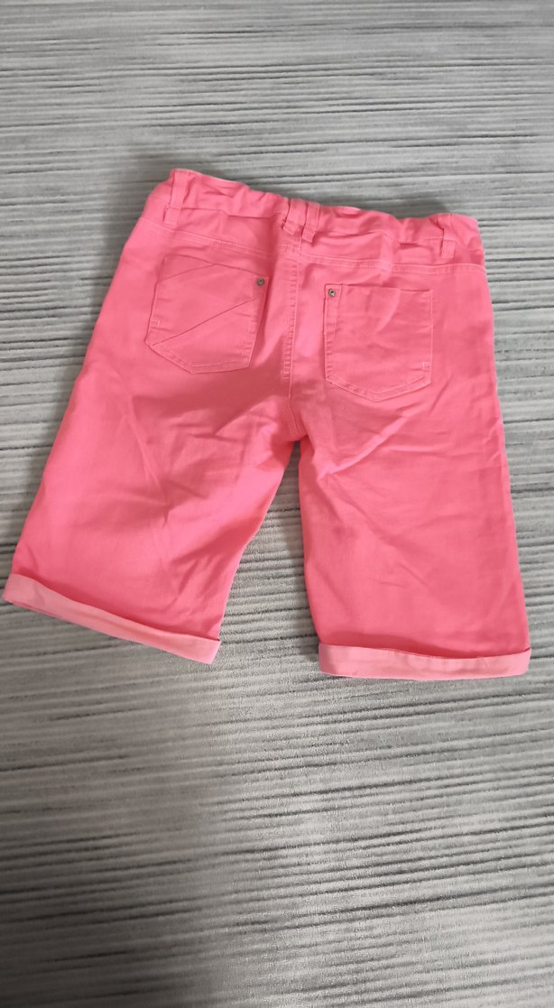 Pembe Dar Kesim Kız Şortu - Görsel 3