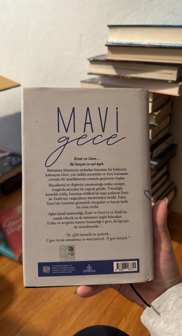 Mavi Gece - K. Kübra Berk - Görsel 2