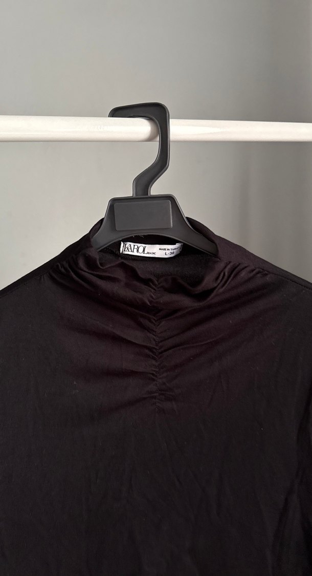 Siyah Yüksek Yakalı Uzun Kollu Kadın Triko - Görsel 2