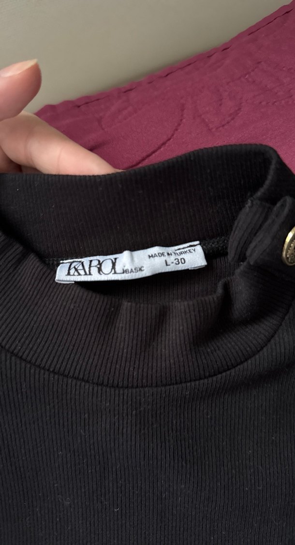 Düğmeli Siyah Yüksek Yaka Kadın Kazak - Görsel 2