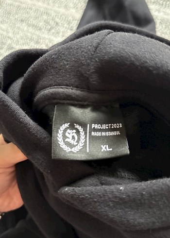 Siyah Kapüşonlu Sweatshirt - Görsel 4