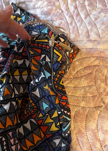 Boncuk Detaylı Bohem Çok Renkli Mini Şort - Görsel 2