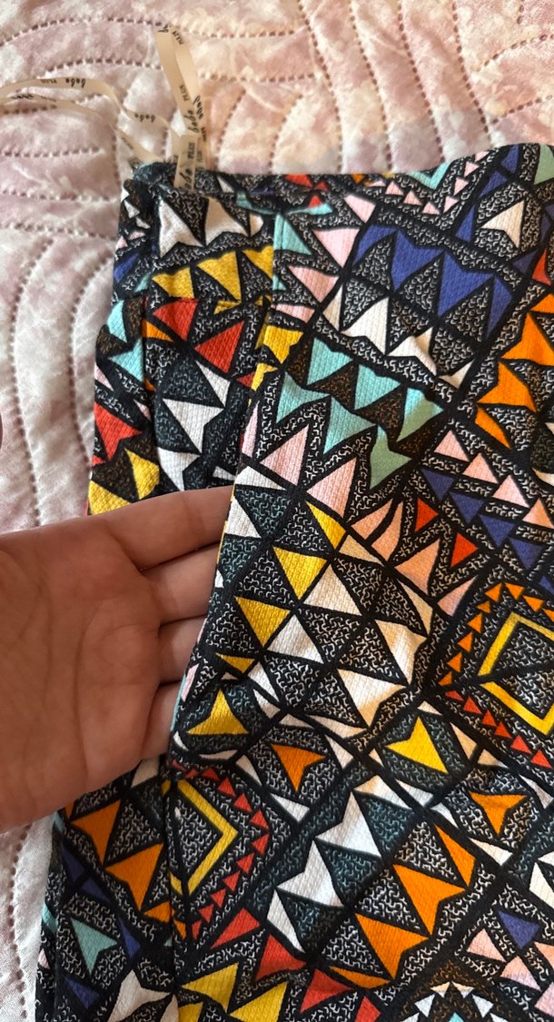 Boncuk Detaylı Bohem Çok Renkli Mini Şort - Görsel 4