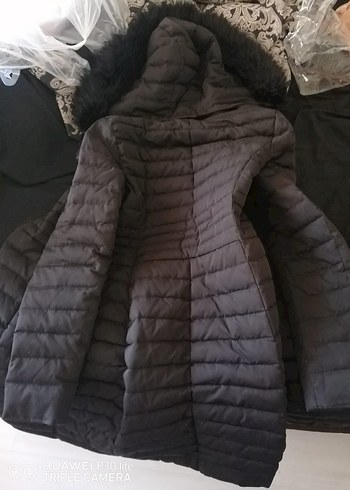 Zara Siyah Kürklü Kadın Kışlık Mont