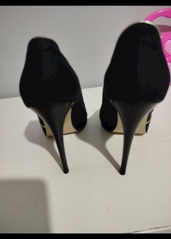 39 Beden Klasik Siyah Stiletto