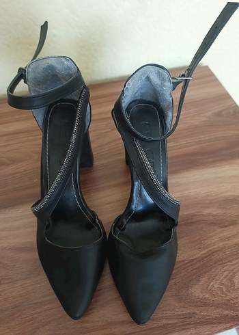 Siyah Stiletto Topuklu Kadın Akşam Ayakkabısı