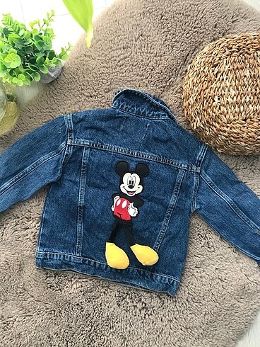 4 Yaş Beden Zara Mickey Mouse Ceket