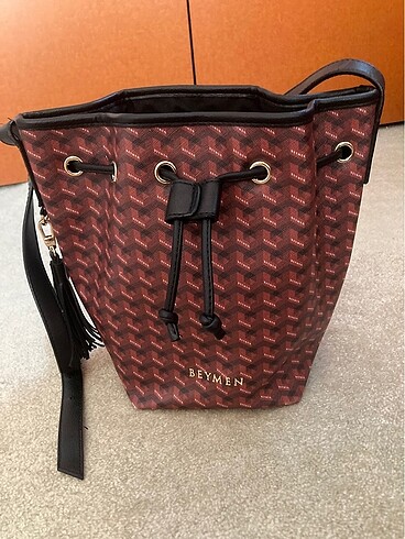 Beymen Büzgülü Monogram Çanta