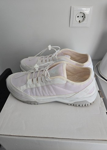 Beyaz Columbia Kadın Spor Ayakkabı - Görsel 7