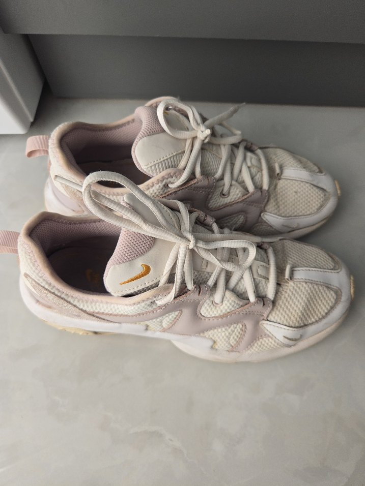 Nike Air Kadın Spor Ayakkabı - Görsel 3