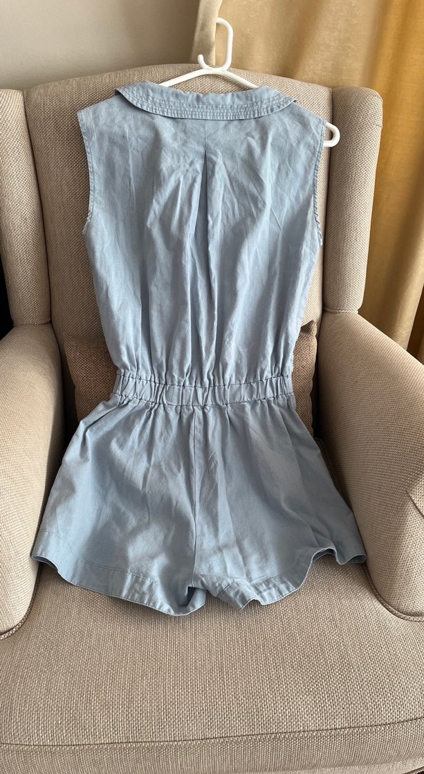 Düğmeli Keten Mavi Kolsuz Mini Tulum - Görsel 4