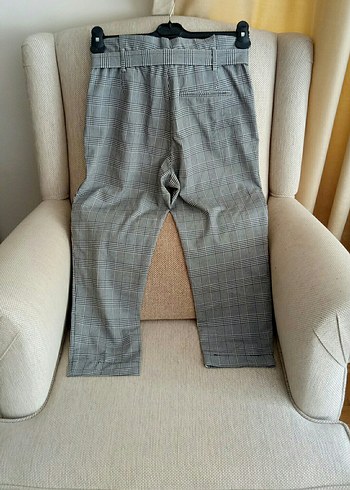 xs Beden Gri Kemerli Kısa Kumaş Pantolon