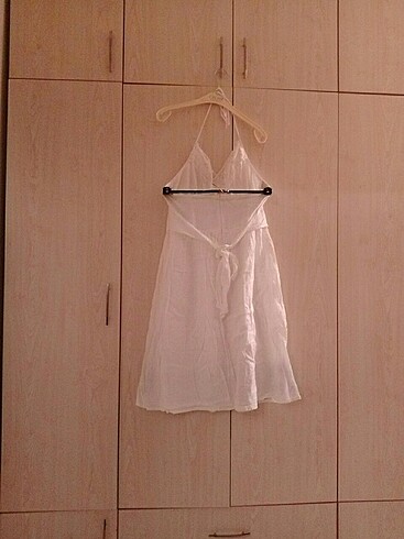 Mudo Boyundan bağcıklı yazlık elbise
