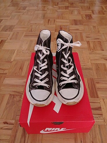 Converse Şık dizayn Converse ayakkabı