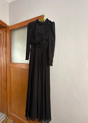 Uzun Siyah Gotik Drape Detaylı Elbise