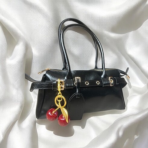 Miu Miu model çanta
