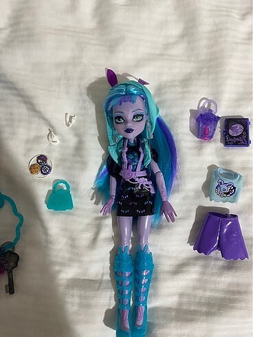 Monster High twyla boogeyman monstee high